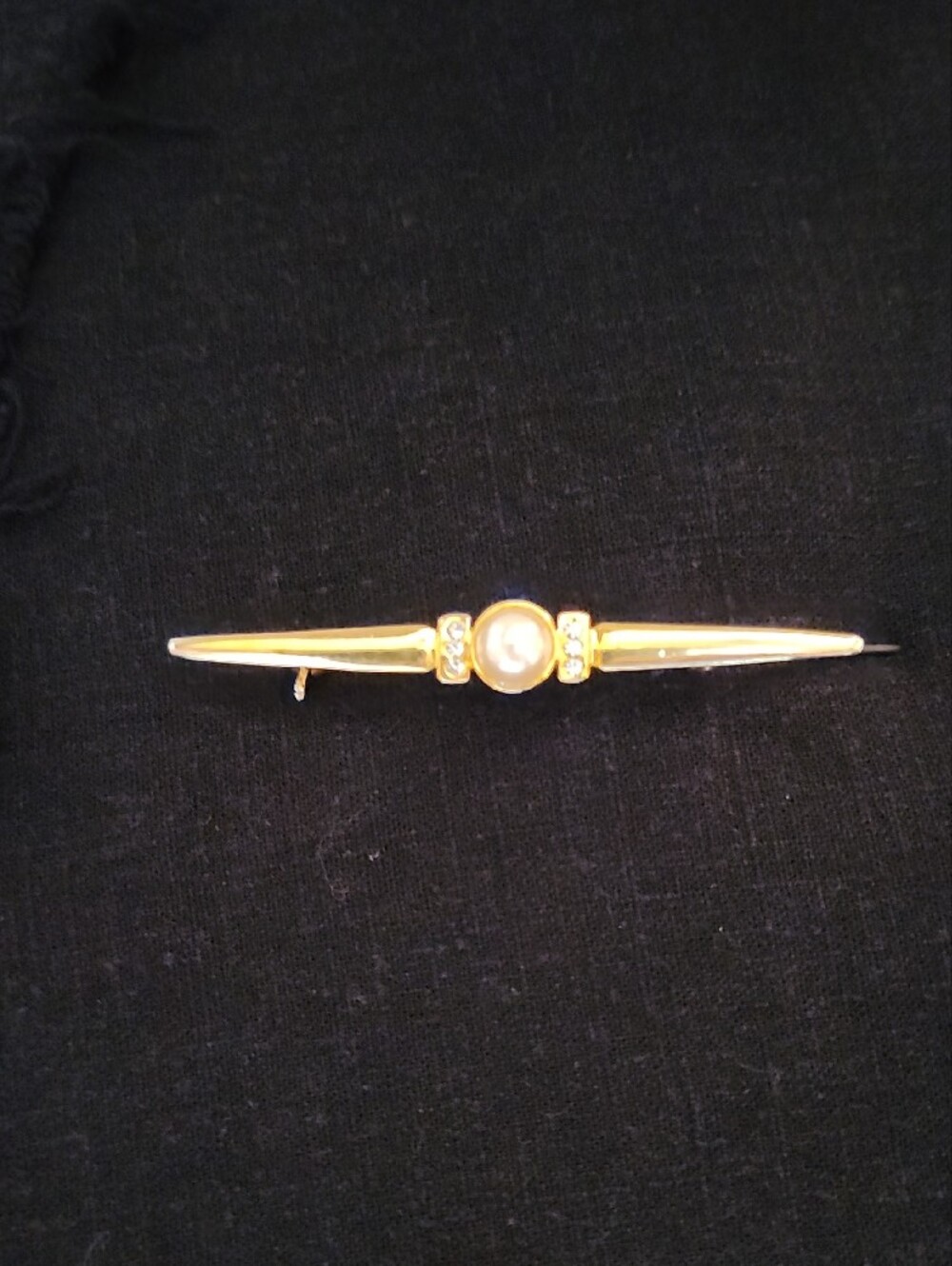 Gold Tone and Faux Pearl  Brooch